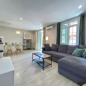 https://barcelonaforrent-urban-town-suites.topbarcelonahotels.com